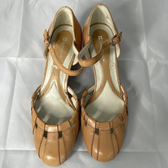 NATURALIZER Swirl Tan Leather Wedge Ankle Strap Shoes Cutout Coastal 6.5W - Picture 3 of 14